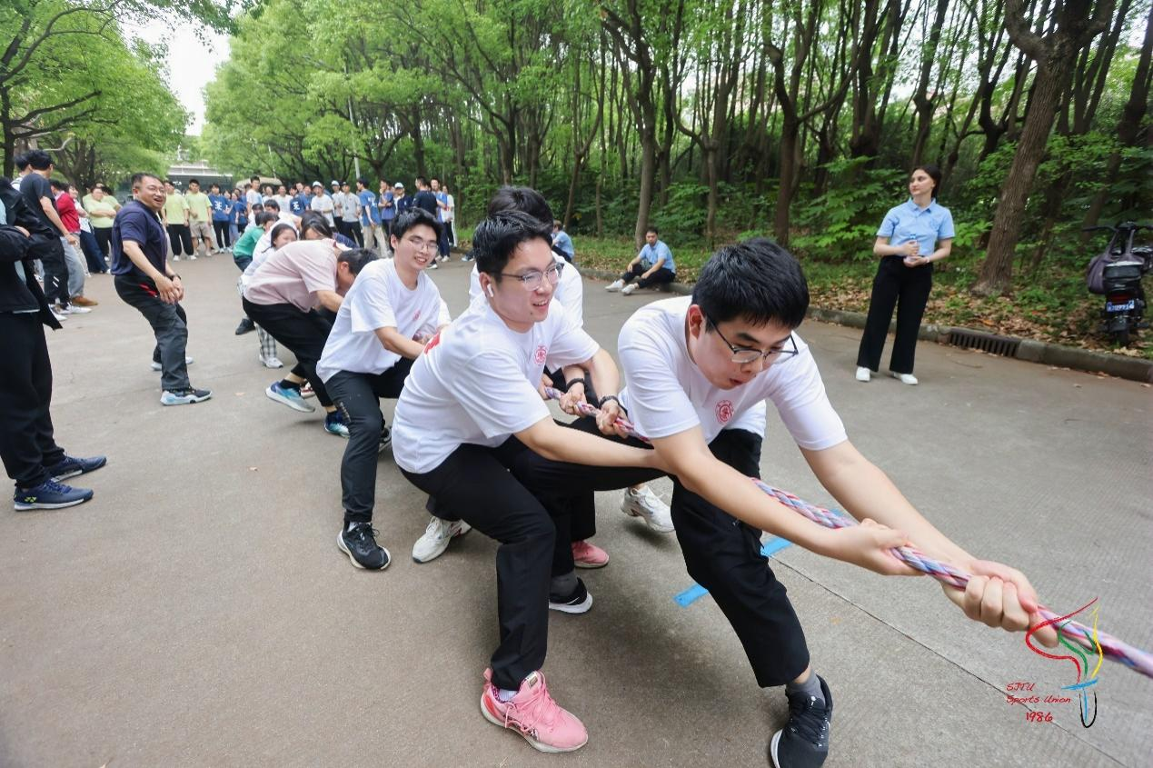 https://gift.sjtu.edu.cn/storage/gift/web/old/_upload/article/images/c1/11/3270be5045d699cdeebde12c1256/9f441fdc-974a-4328-95f6-9da9ed0f80f1.png